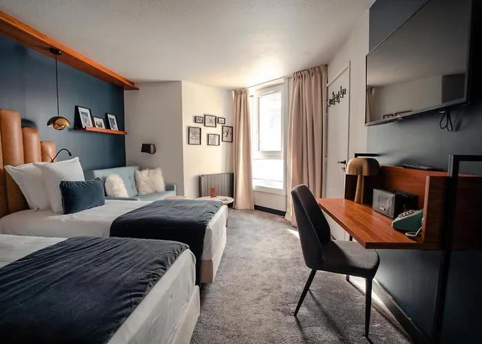 Fahrenheit Seven Hotel 4*