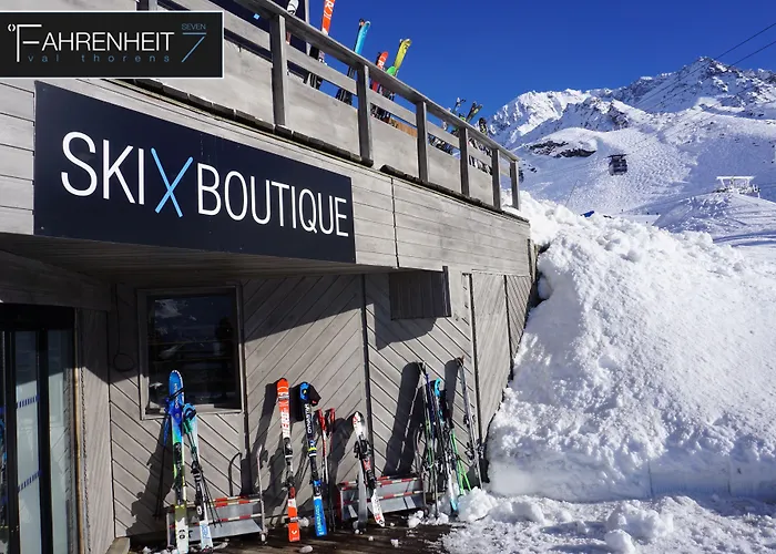 Готель Fahrenheit Seven 4*