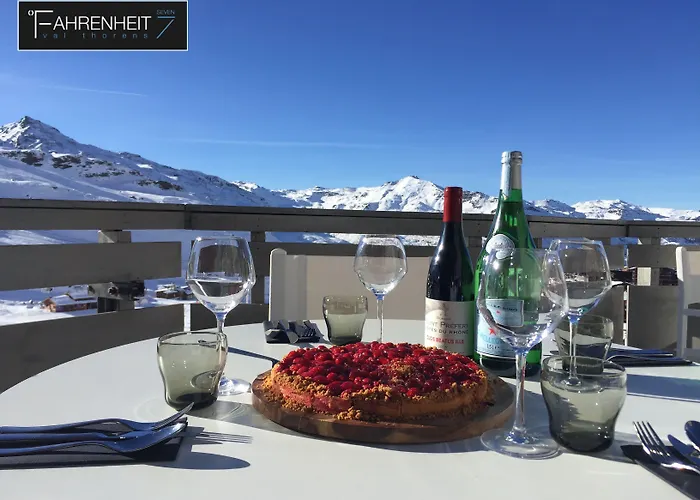 Fahrenheit Seven Hotel 4*