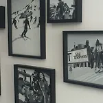 Отель Fahrenheit Seven