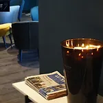 Отель Fahrenheit Seven