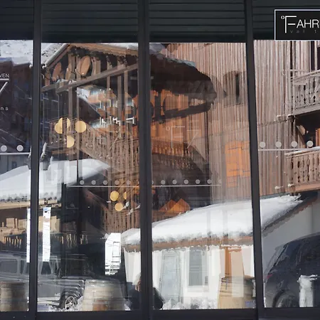 Fahrenheit Seven 4* Val Thorens