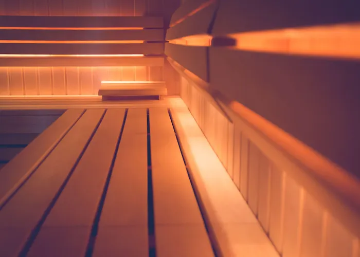 Fahrenheit Seven فندق فال تورُن